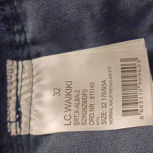 4/$60 Navy Blue Cargo Shorts - Size 32 - Picture 4 of 4